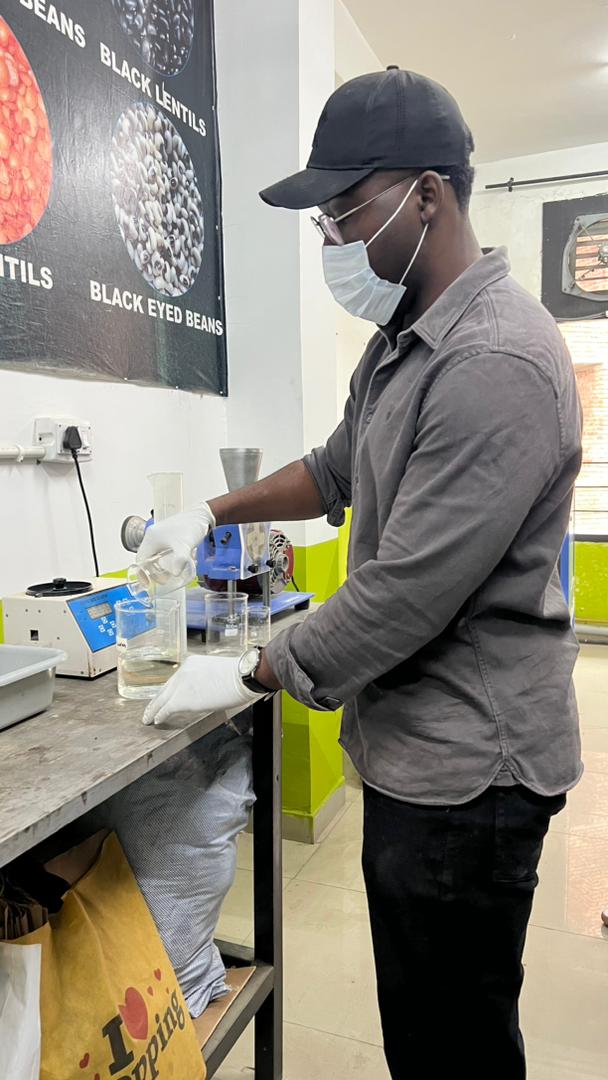 Analyses en laboratoire sur les échantillons de récolte